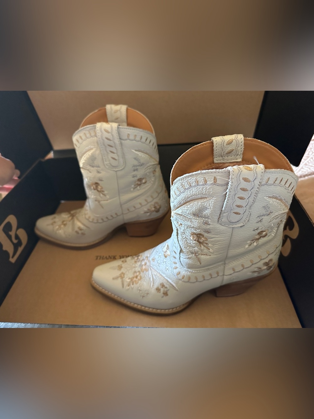 DINGO WOMEN'S PRIMROSE EMBROIDERED LEATHER WESTERN FASHION BOOTIES Boot Barn